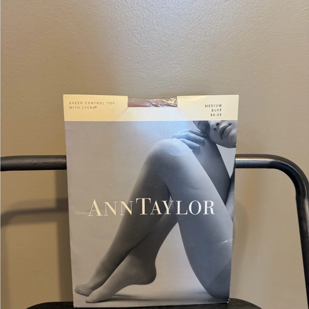 Ann Taylor Sheer Control Top Pantyhose Medium Buff Hosiery NWT Lycra